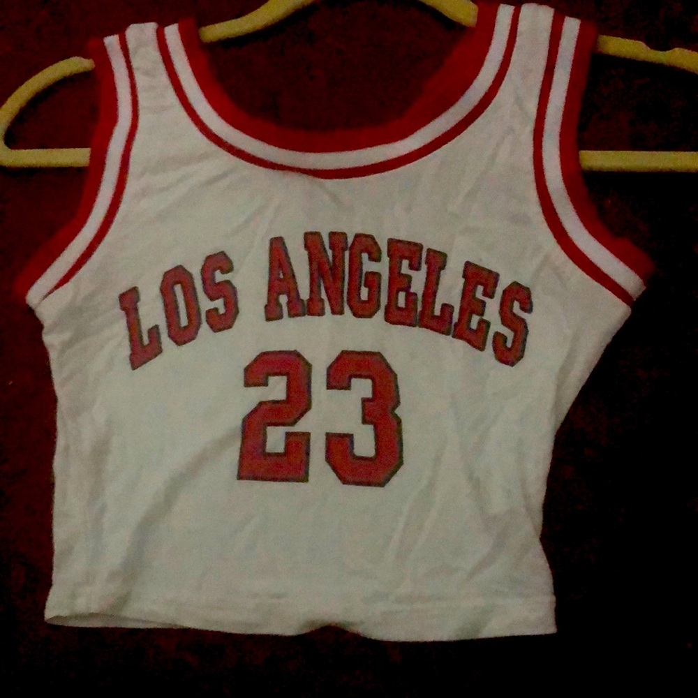 It’s a very nice crop I got it from shein